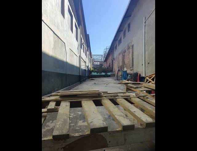 5,699M² WAREHOUSE FOR SALE IN ALBERTON NORTH